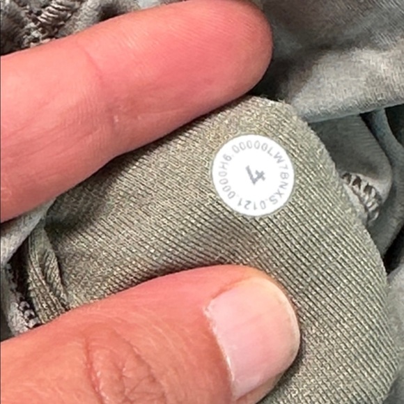 Lululemon Align Short 8" Le Tigre Camo Green Fern Multi - Picture 4 of 5